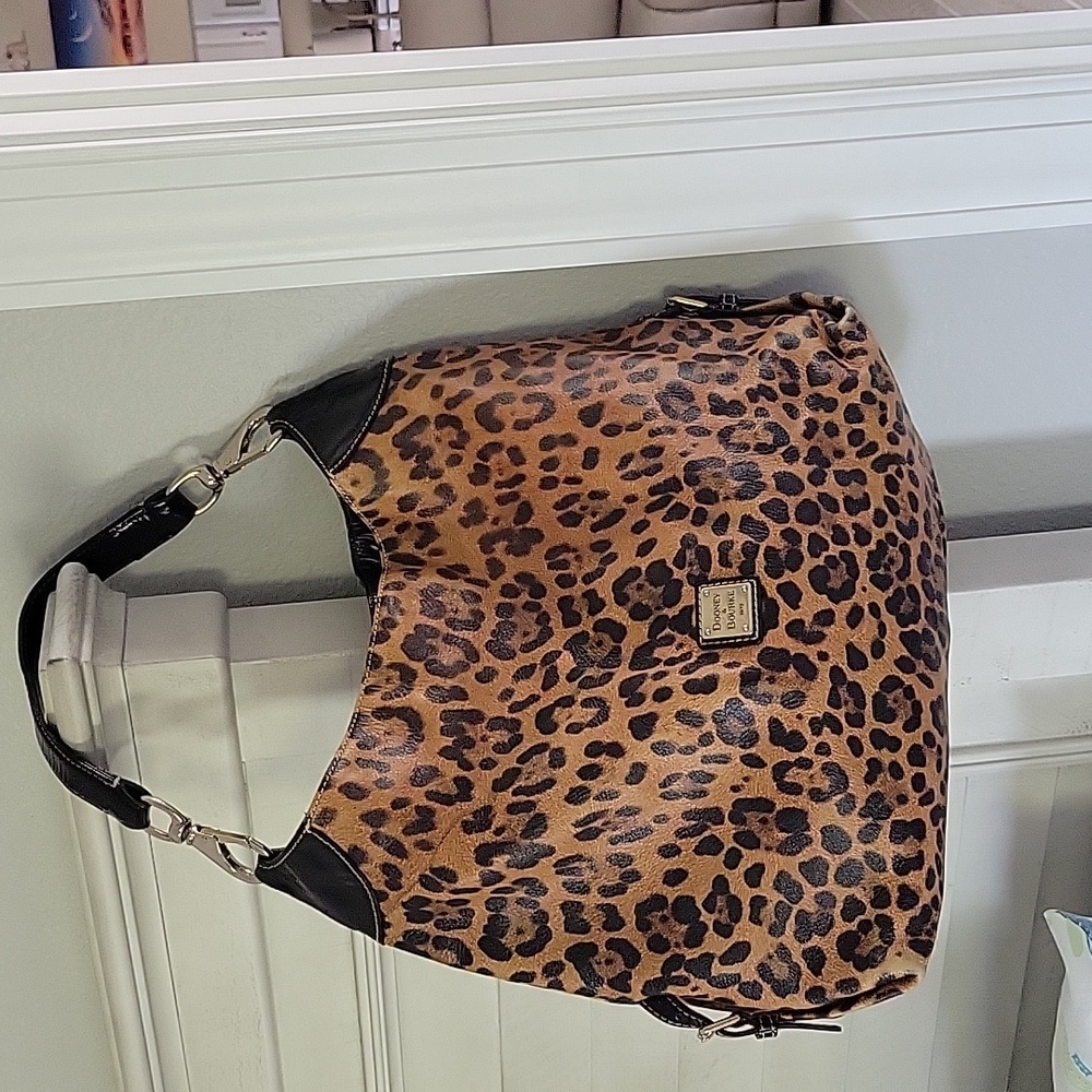 GUC Dooney & Bourke